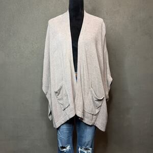 Barefoot Dreams CozyChic Lite Cliffside Gray Cream Cardigan Sweater One Size